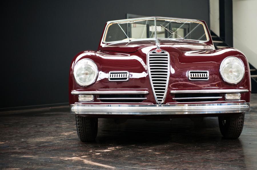  Alfa Romeo 6C 2500 Sport Cabriolet 1948 года  (фото 18 из 31)
